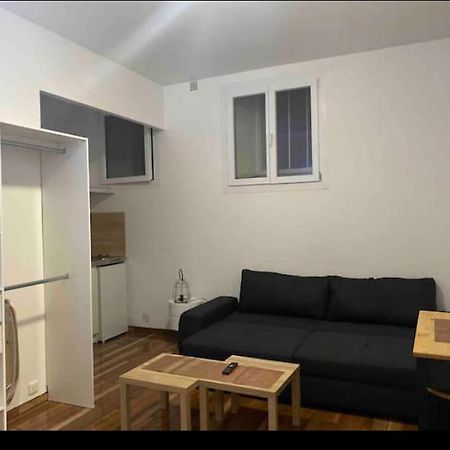 Studio Meuble Tout Equipe!! Boujan-sur-Libron Exterior photo